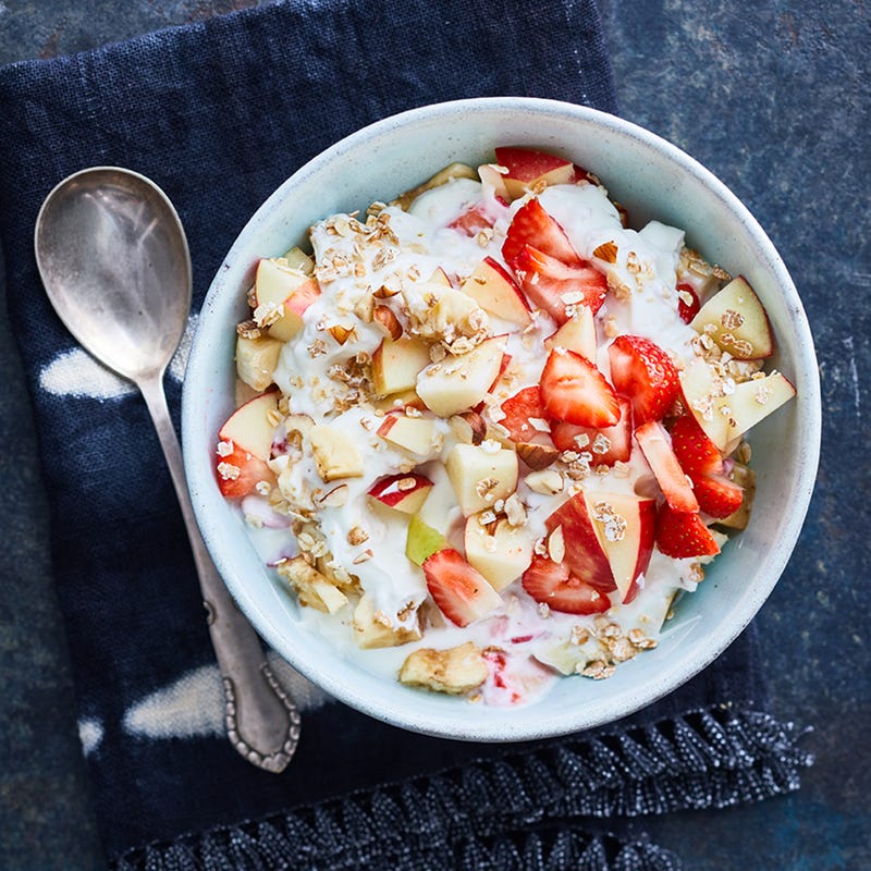 Hüttenkäse mit Obst